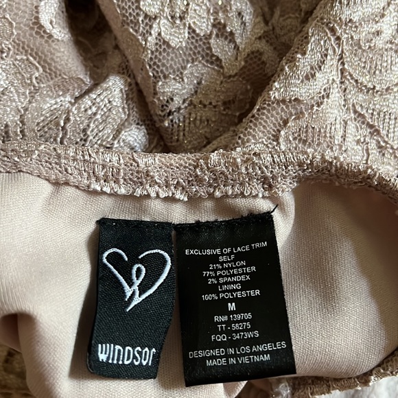 Windsor lace cocktail mini dress size medium - Picture 9 of 9